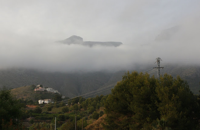 NUBES AL ALCANZE DE LA MANO