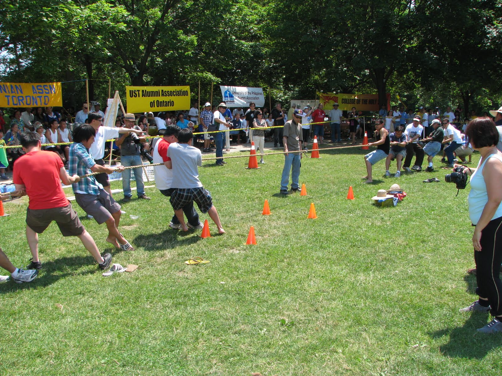 Currents & Breaking News Picnic A Means of Keeping Filipino 'Tribal