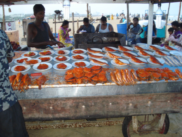 We Are A Family......: Enjoying Fish at the Marina Beach's Stalls ...