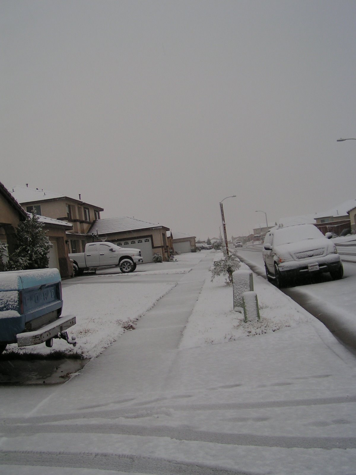 [12-17-08+Snow+010.JPG]