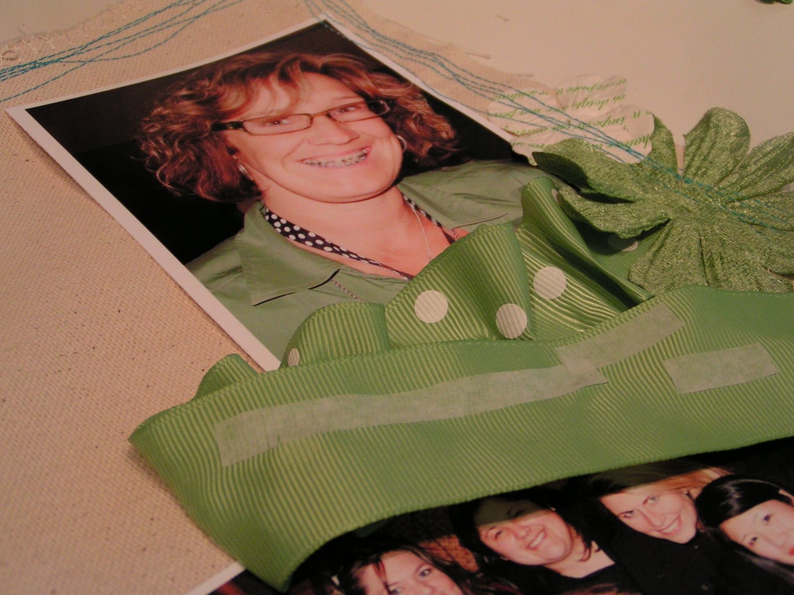 [4-18-09+Scrappy+Stuff+044.JPG]