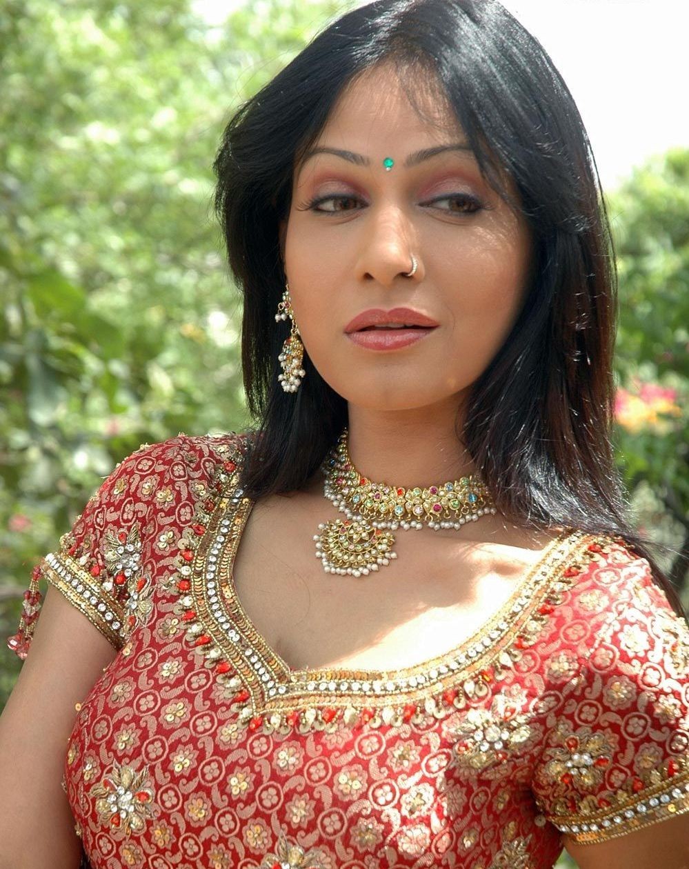 Pakhi Hegde Cool Picture Gallery ~ Hot and Spicy
