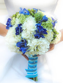 Purple flower bouquets for weddings wedding-flowers