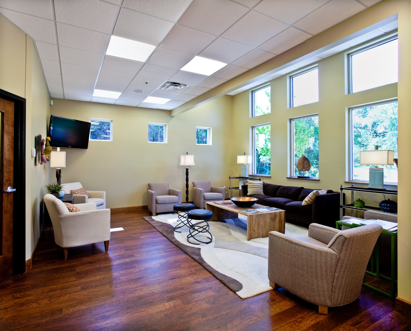 [Dr.+Harr+Office+Interior-1.jpg]