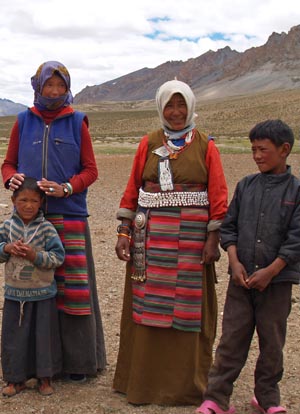 [Caravan+2006+Photo.jpg]