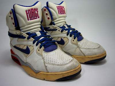 Flattophitop!: NIKE AIR COMMAND FORCE (1990)