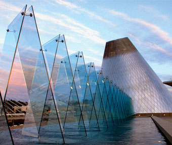 [Museum-of-Glass-Tacoma-Catering.jpg]