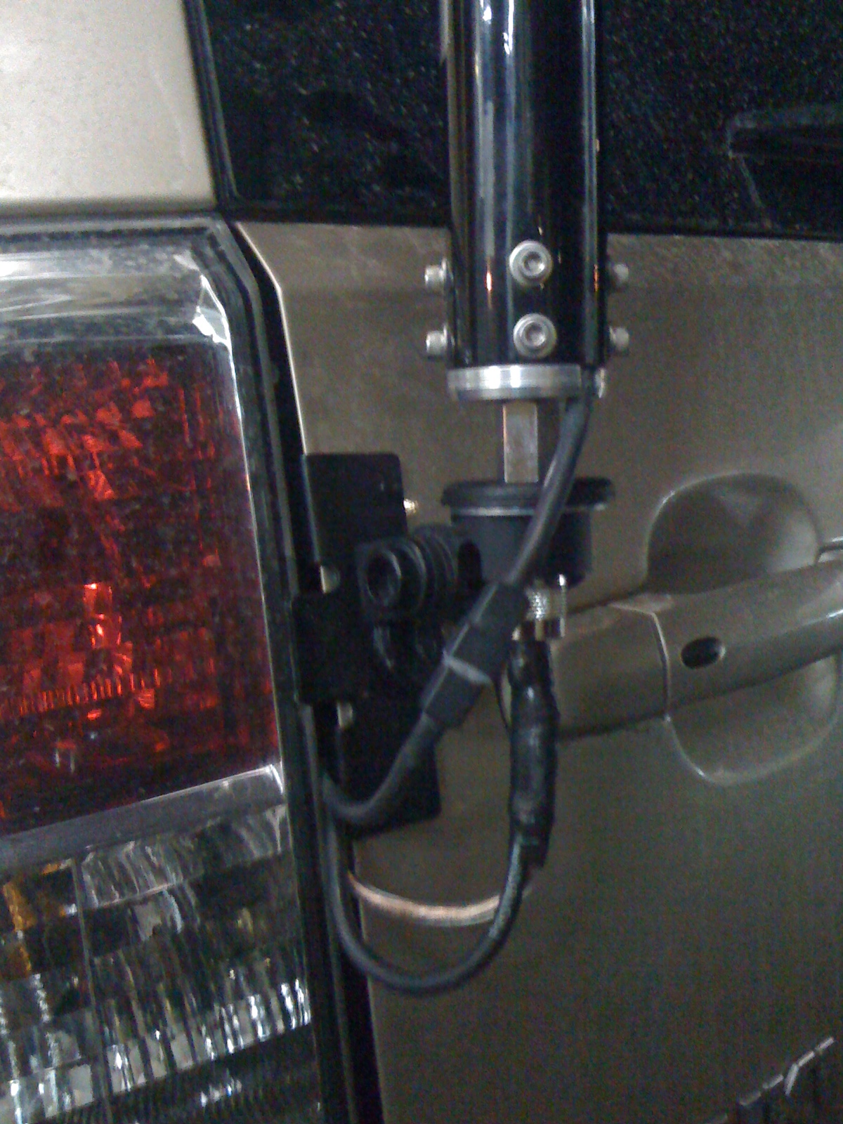 SV9PFY: Little Tarheel II installation on my New Grand Vitara