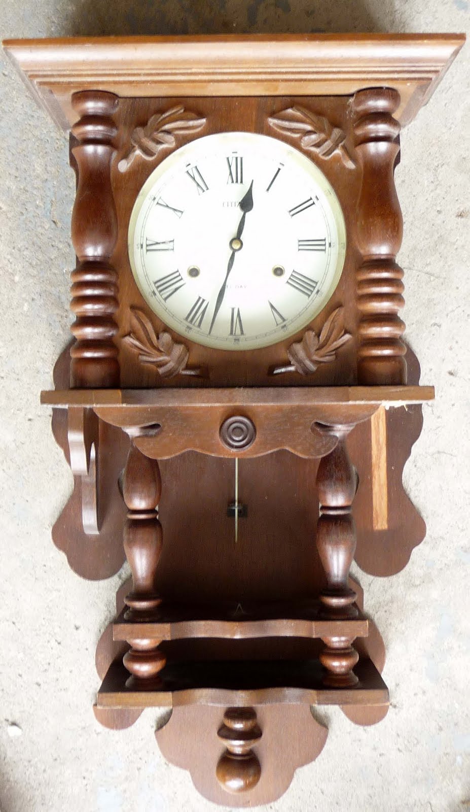 Previously Luved Treasures* Tick . Tock . Tick . Tock...Vintage