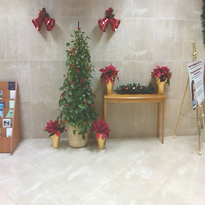 Yahoo's christmas office decoration competition creative juice: Office Holiday Decorating