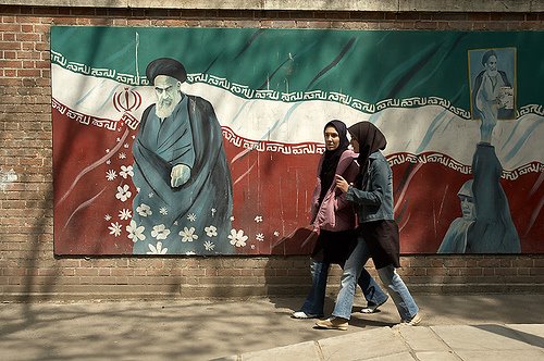 [imam+khomeini+&+Iran.jpg]