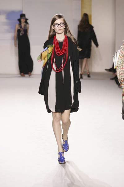 [womens-ss2008-42c-01-14365.jpg]