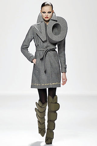 [Viktor+&+Rolf00010m.jpg]