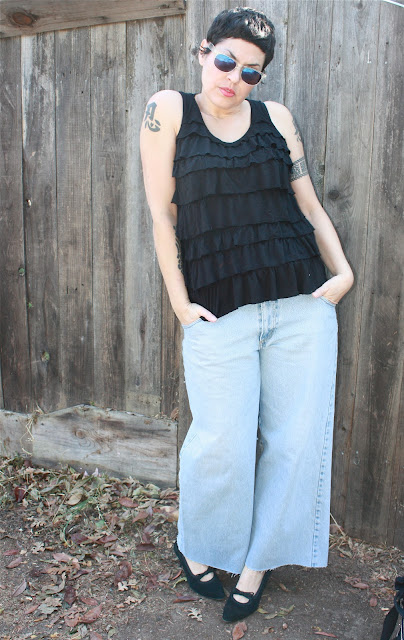 THE CITIZEN ROSEBUD: outfit post: Mom Jeans