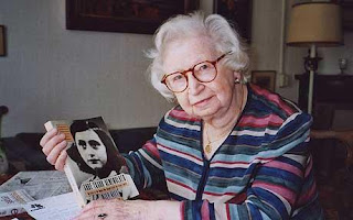 Miep Gies, 1998. Photo by Steve North/AP