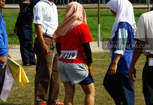 tudung.jpg