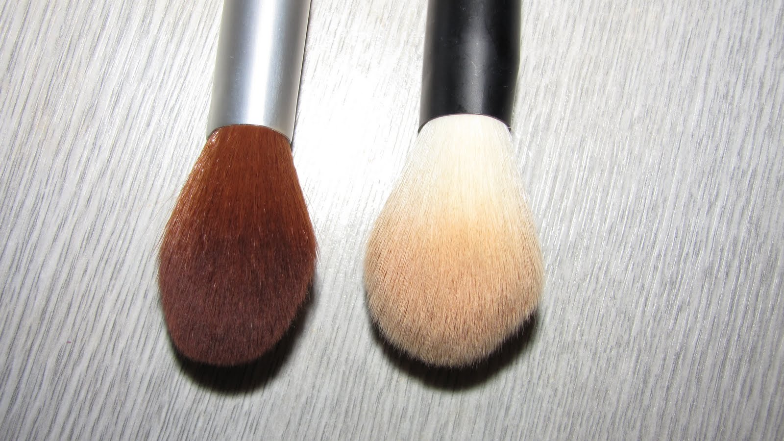 ...OxfordJasmine... e.l.f Bamboo Complexion Brush vs ecoTOOLS Powder Brush