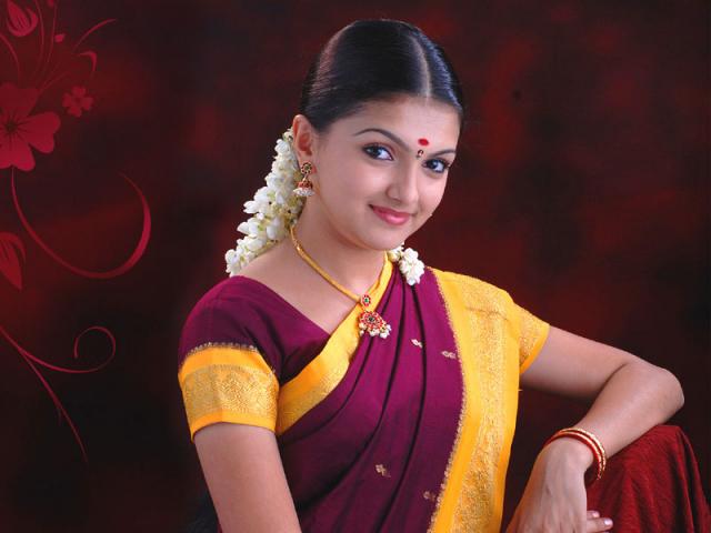 Tamil Hot Hits Actress Poornima Bhagyaraj Hot