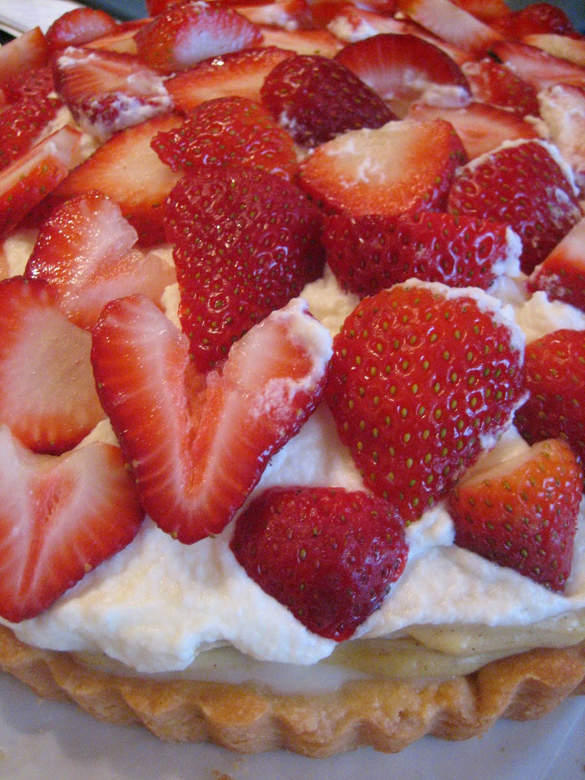 Equal Opportunity Kitchen Strawberry Banana Cream Pie