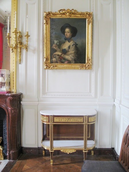 [marie+antoinette's+petit+trianon+apartment+therapy+3.jpg]