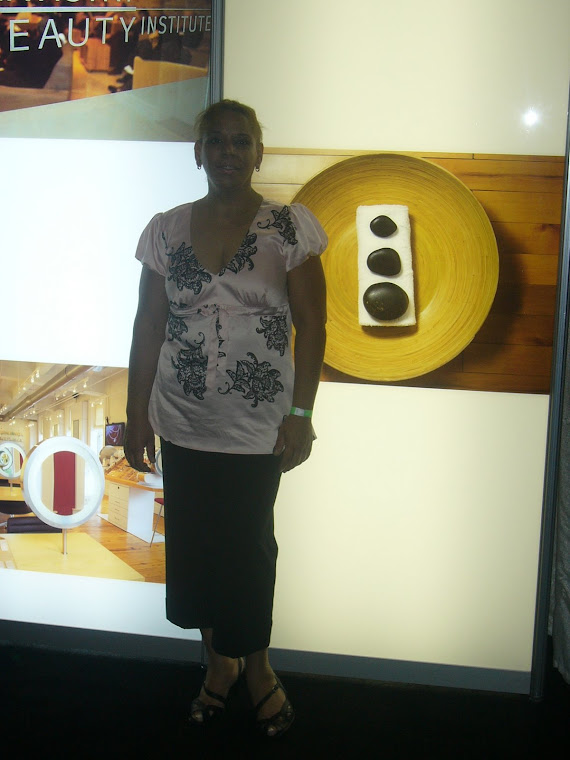 CARMEN @ ARTISTRY BOOTH