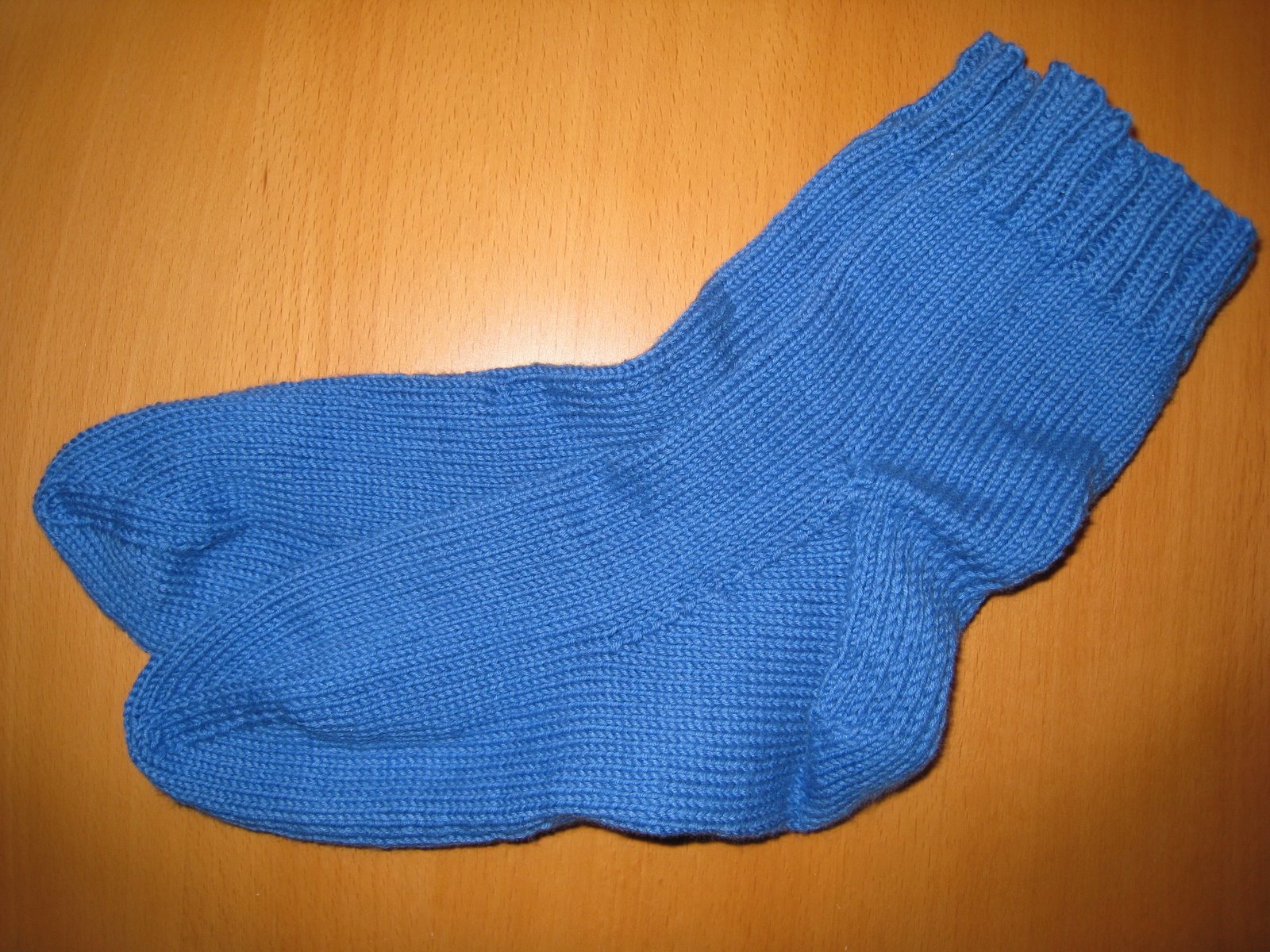 [Basic+Boring+Socks,+Feb+2009.jpg]