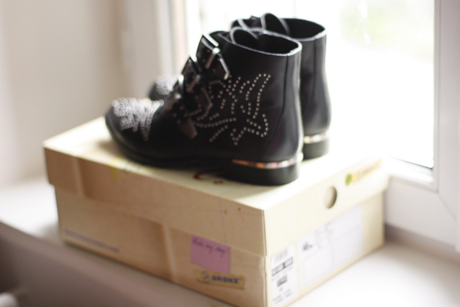 boots bronx cloutées