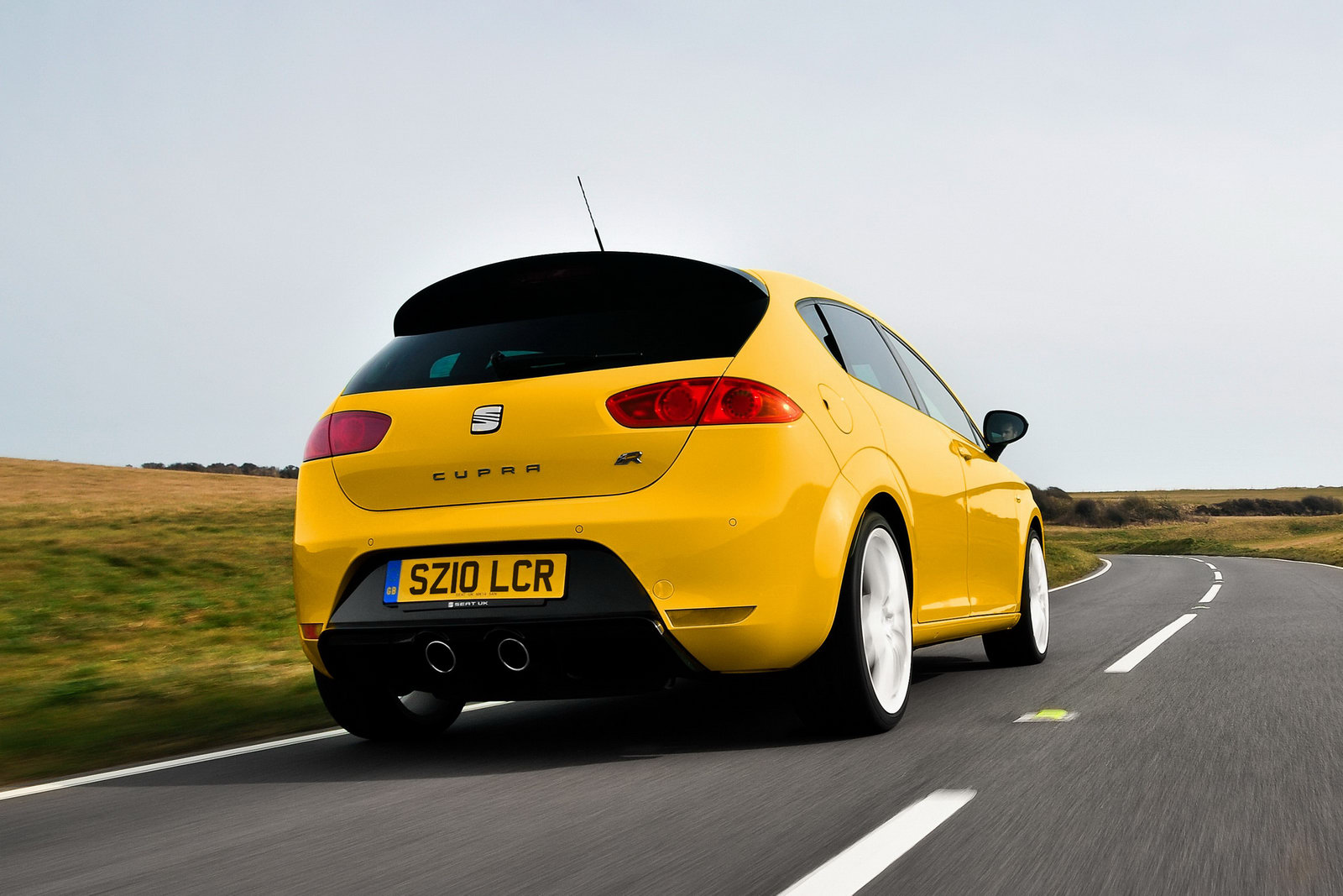 World Concept Cars Fastest Ever Seat, the 265HP Leon Cupra R, Arrives
