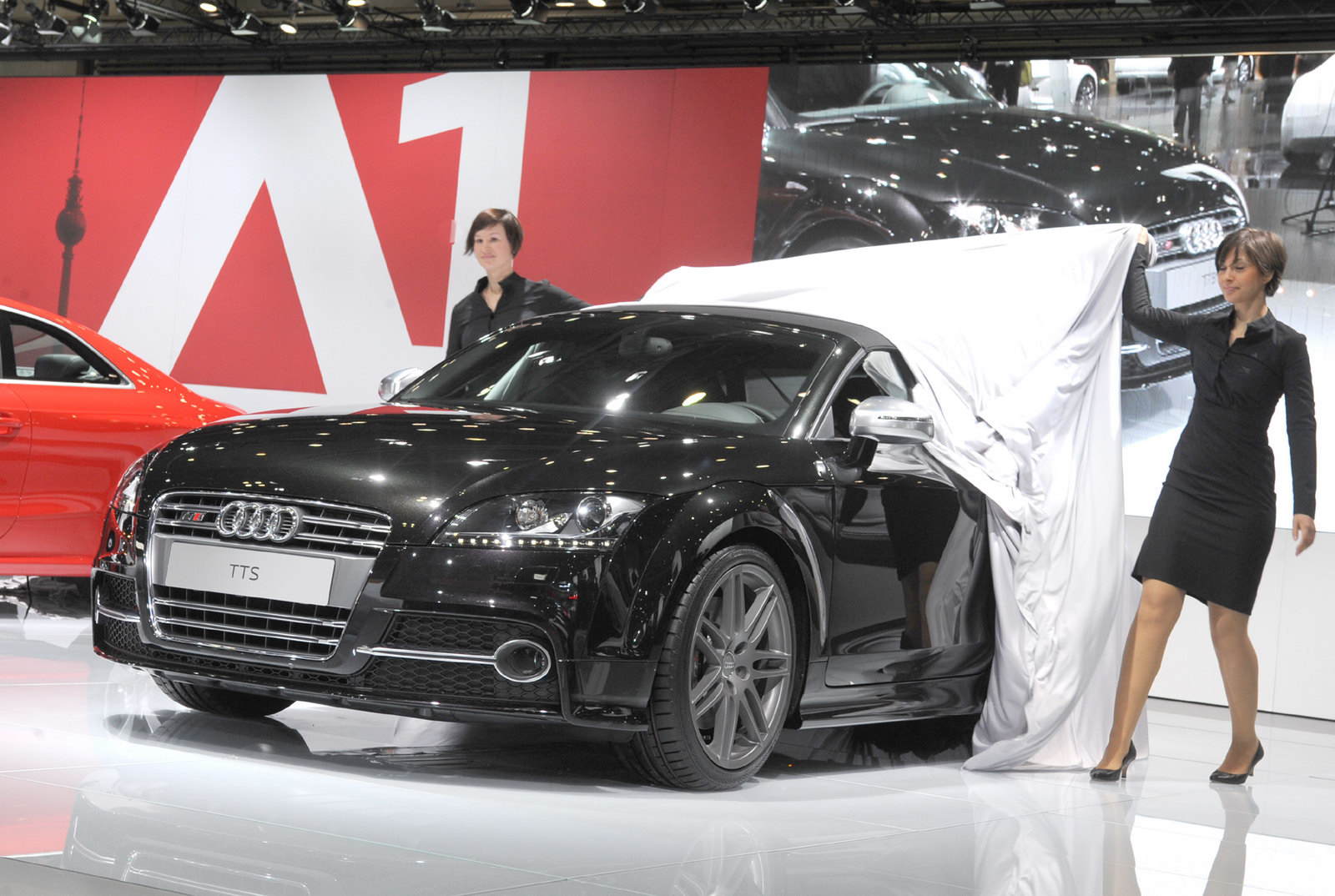Новая версия тт 2024. Ауди ТТ 2011. "Audi" "TT" "2011" as. Автовыставка Эстетика. Лицо компании Ауди.