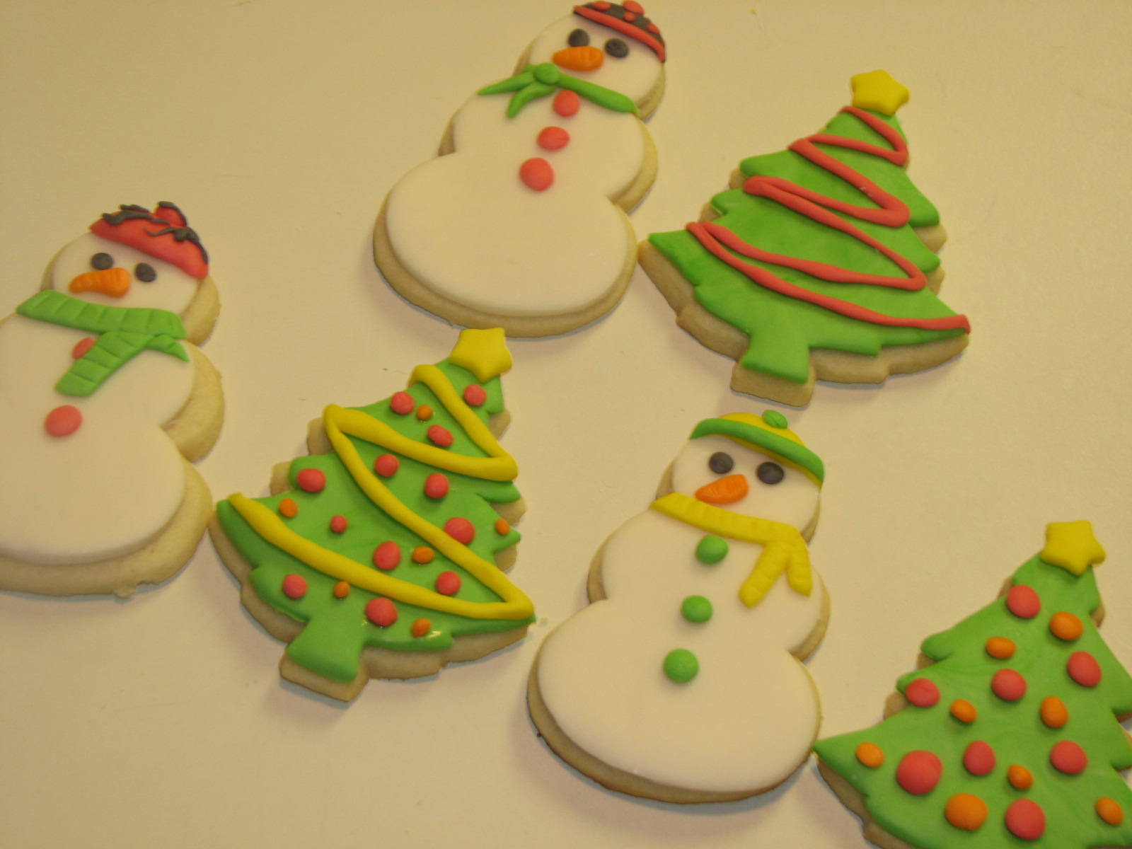 Gotta Love the Cupcakes Fondant Christmas Cookies