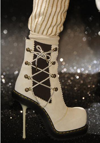 high heel hiking shoes