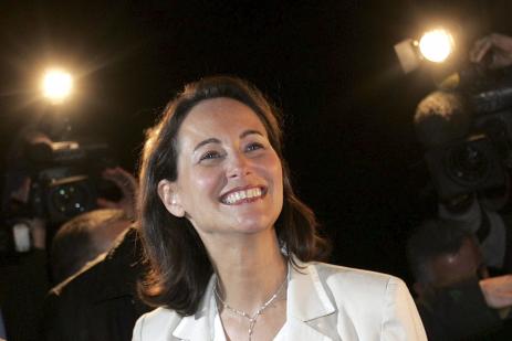 [h_3_ill_835517_royal2.jpg]