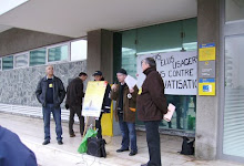 6 novembre 2008, devant la poste centrale de Créteil