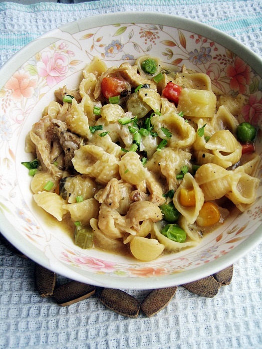 little daisy's world: singing tummy : cheesy pasta pretty please...