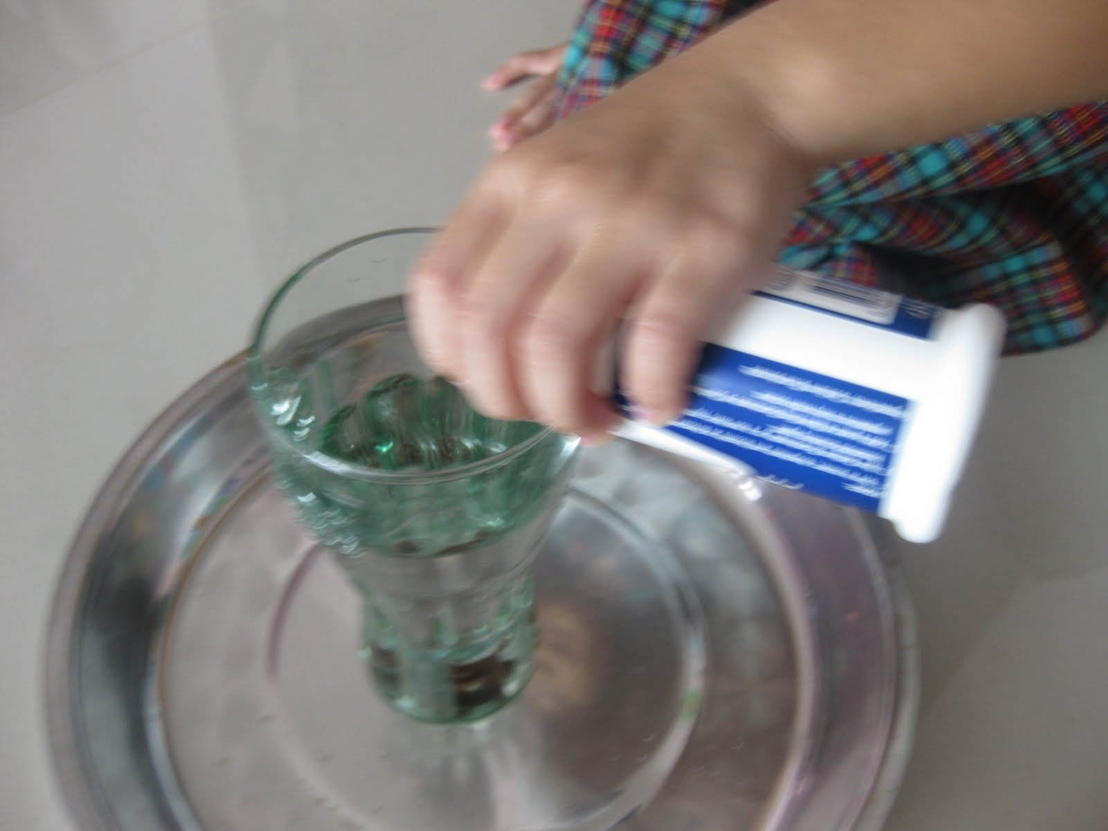 Dancing Raisins Experiment