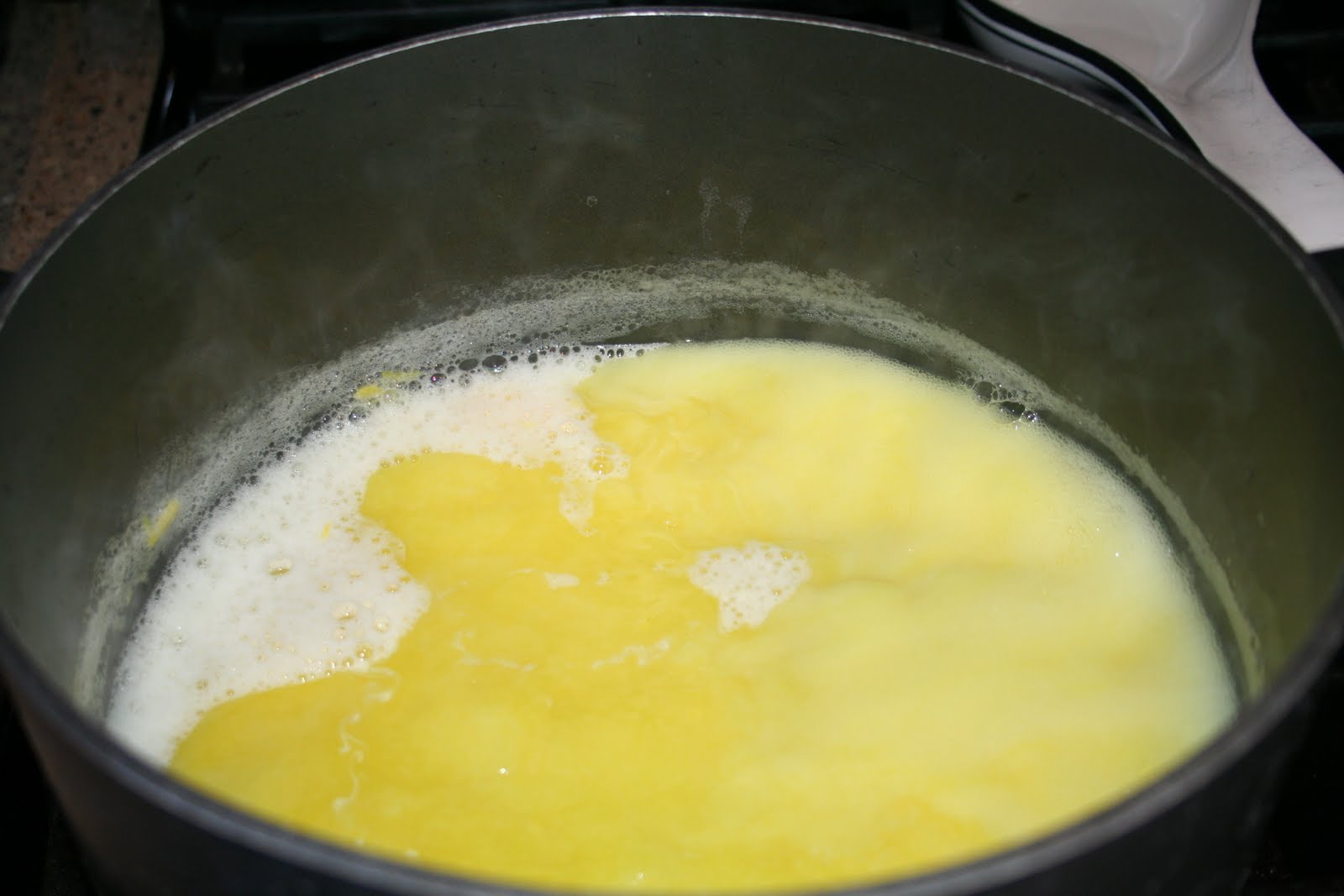 BANANAS & BEES The Laundry Detergent Experiment