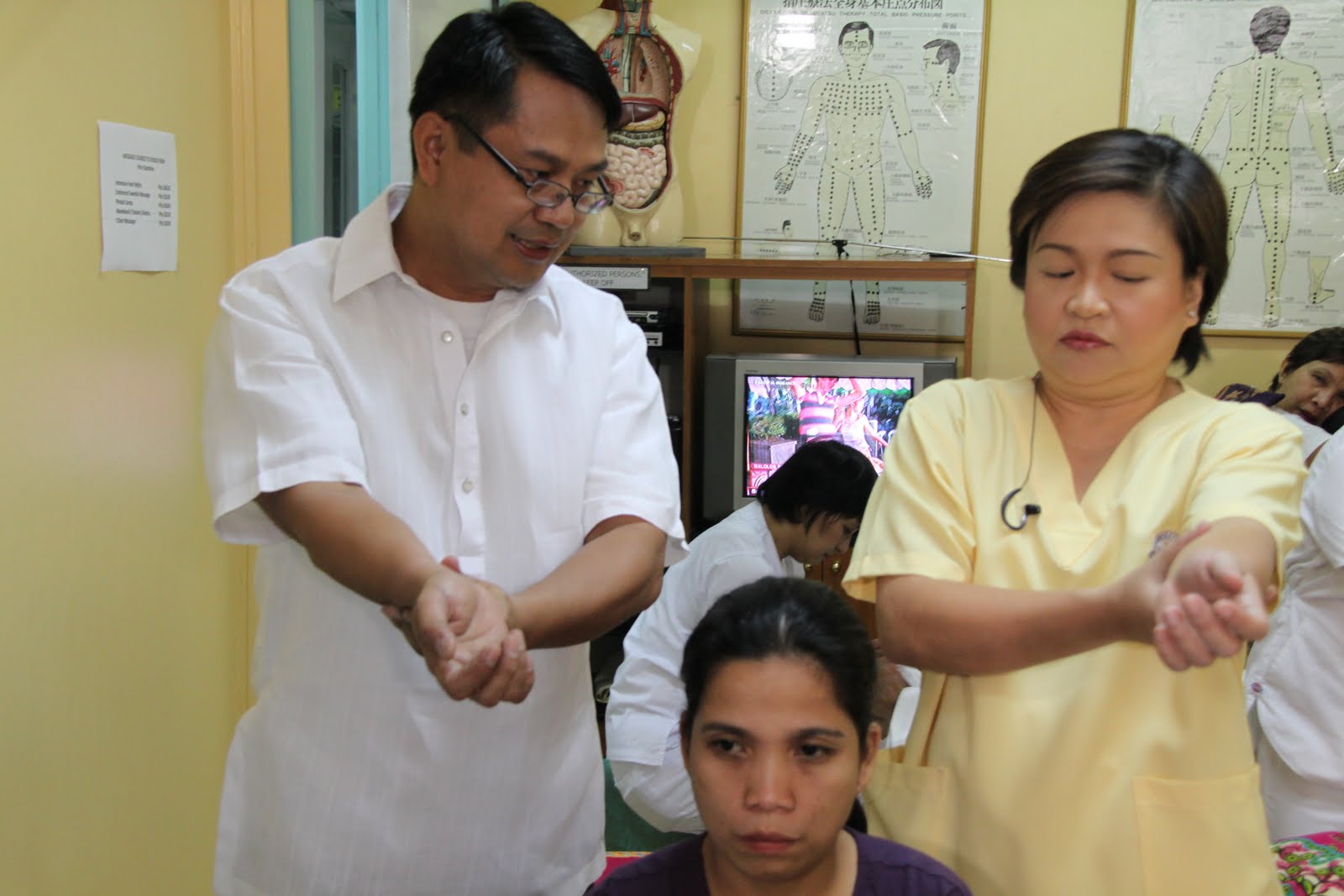 HANDSPRINGHIMAS SPA SCHOOL HOW TO EARN A PHILIPPINE MASSAGE THERAPY