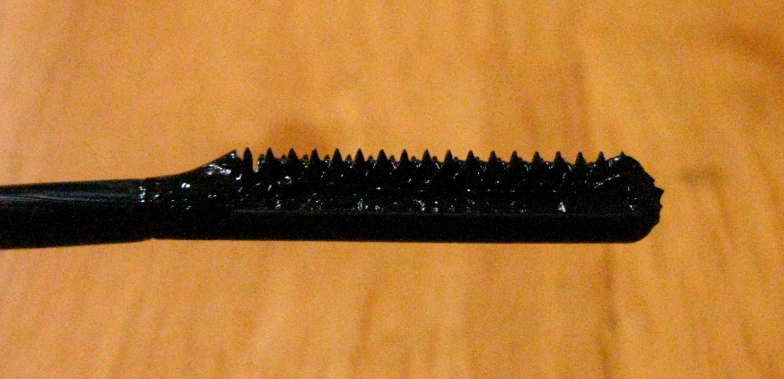 PRODUCT SPOTLIGHT MAYBELLINE CAT EYES+HELLO KITTY MASCARA