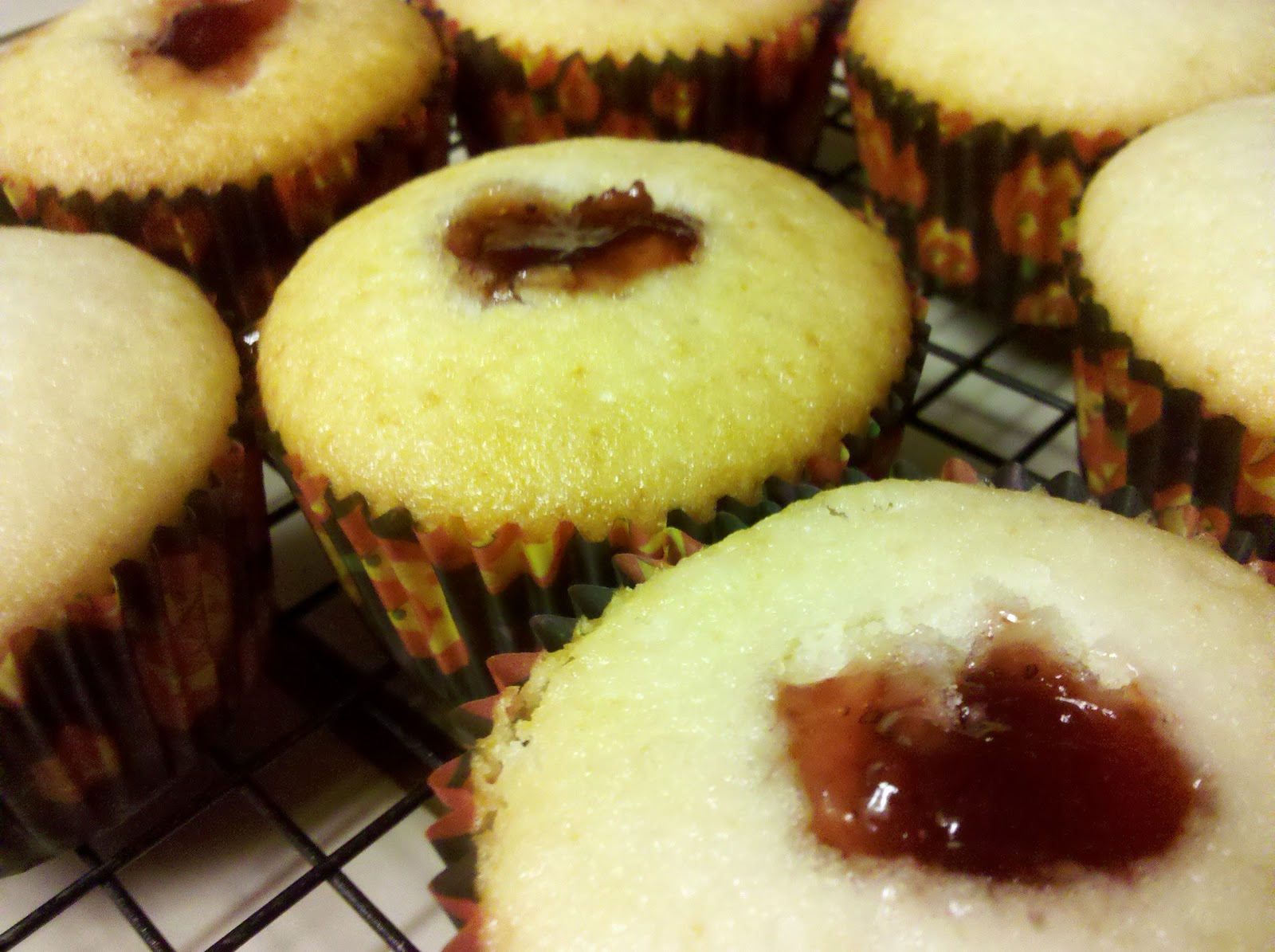 Filled Cupcake Recipes Using Cake Mix Filled Cupcake Recipes Using Cake Mix