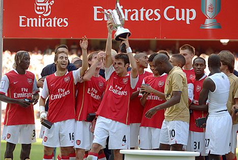 Emirates cup. Кубок Эмирейтс. Arsenal Emirates Fans.
