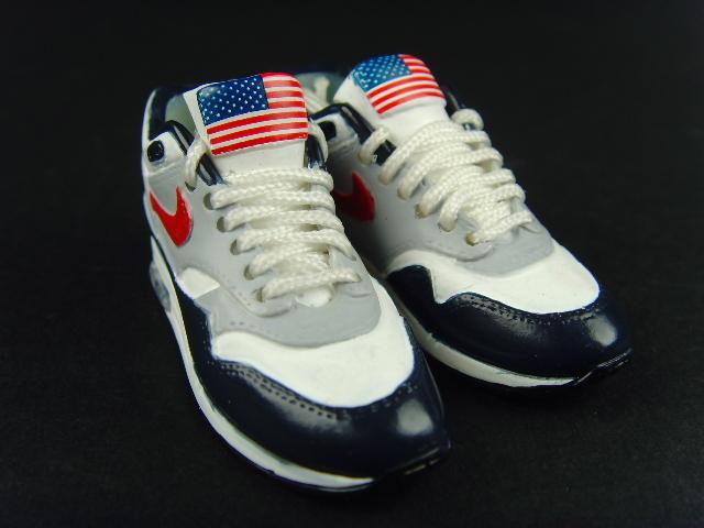 mini shoes for fingers nike