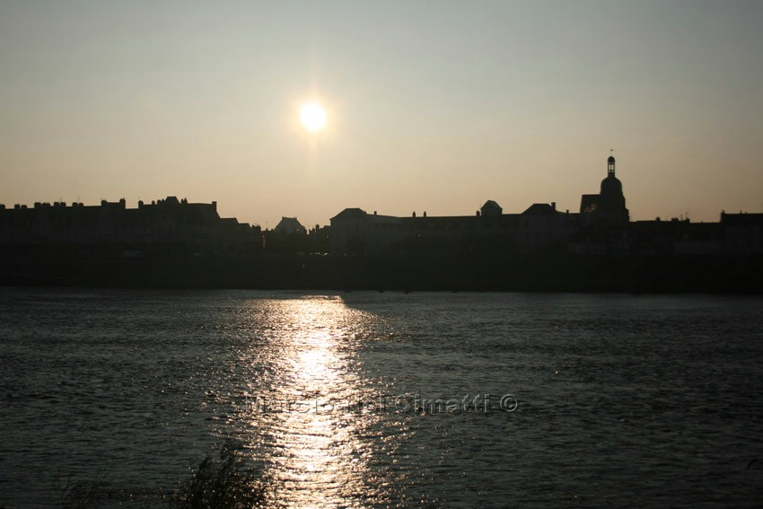 [IMG_1293T+leve.jpg]