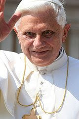 Ratzinger looking even more evil than usual