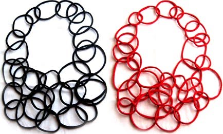 aros necklace black/red
