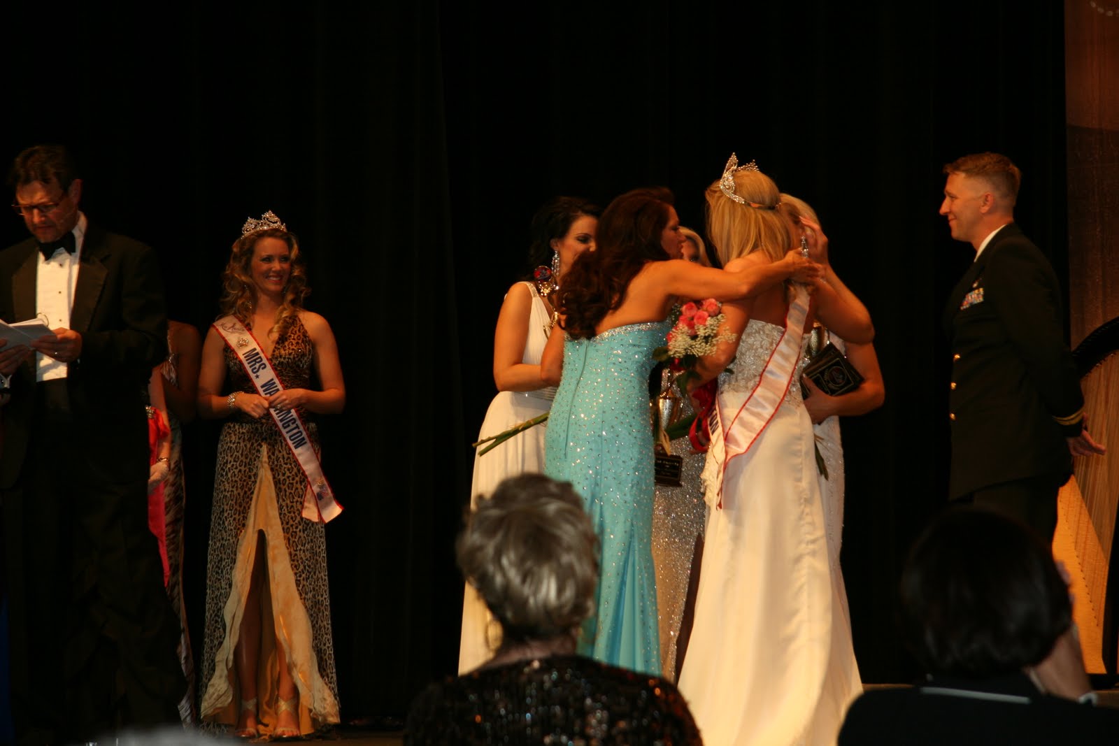 Elizabeth Larsen - Mrs. Washington America 2009