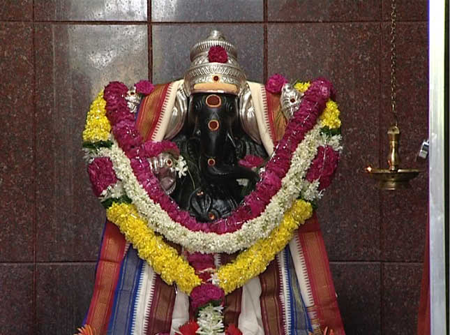 Sai Wallpaper: Sri Shirdi Sai Raksha Mandir, Visakhapatnam, Andhra Pradesh