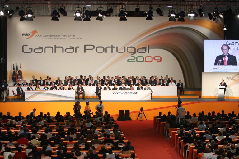 [sala+cng+palco.jpg]