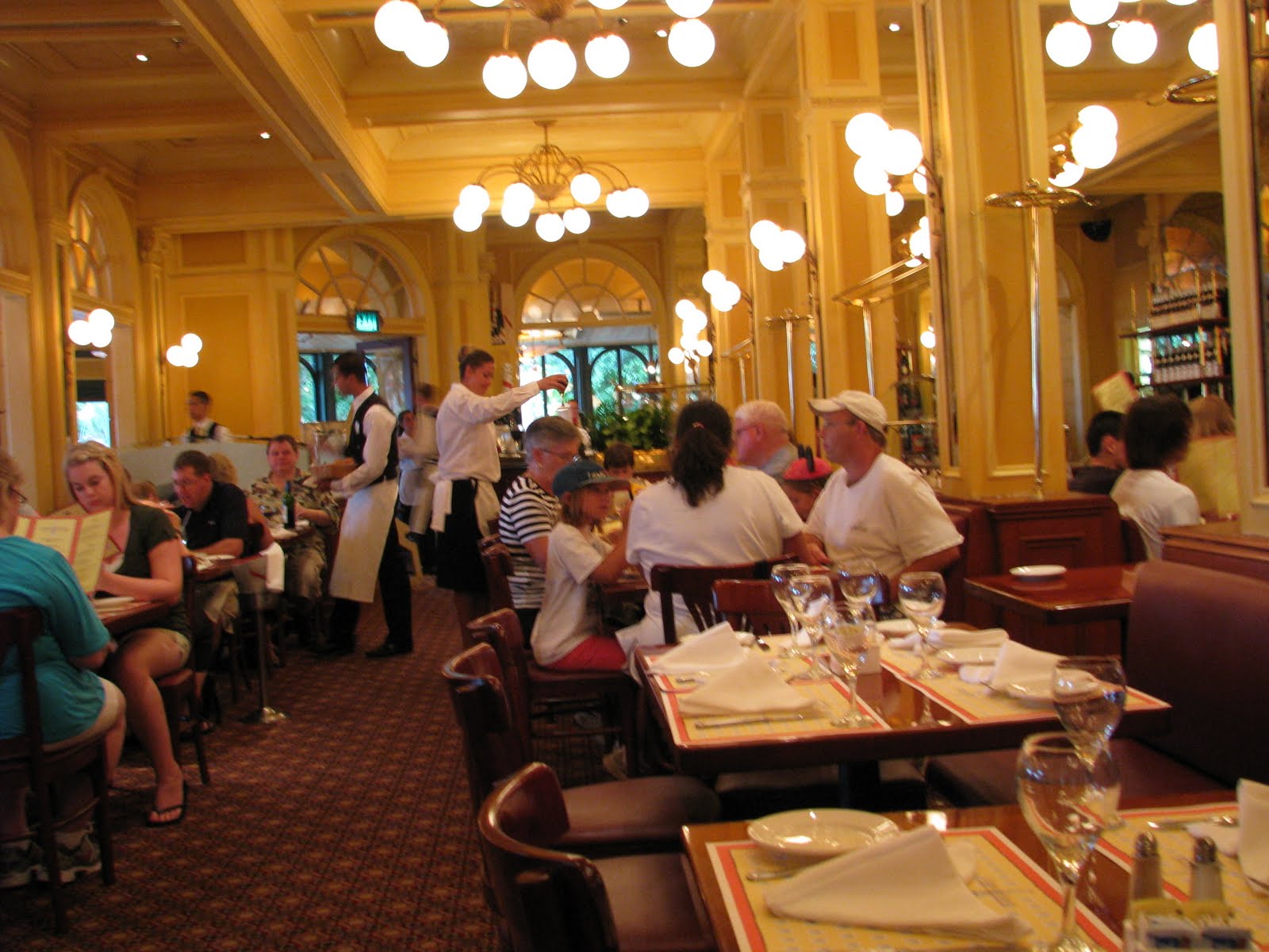 Making Disney World Dining Reservations Just Got Easier | Disney World