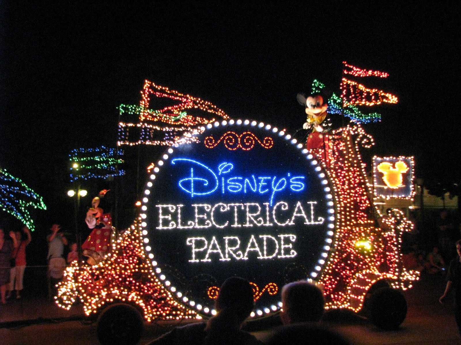 Main Street Electrical Parade Returns To The Magic Kingdom Disney World Blog Discussing Parks