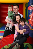 Andi Moisescu petrece Paştele acasă, alături de Olivia, David şi Luca